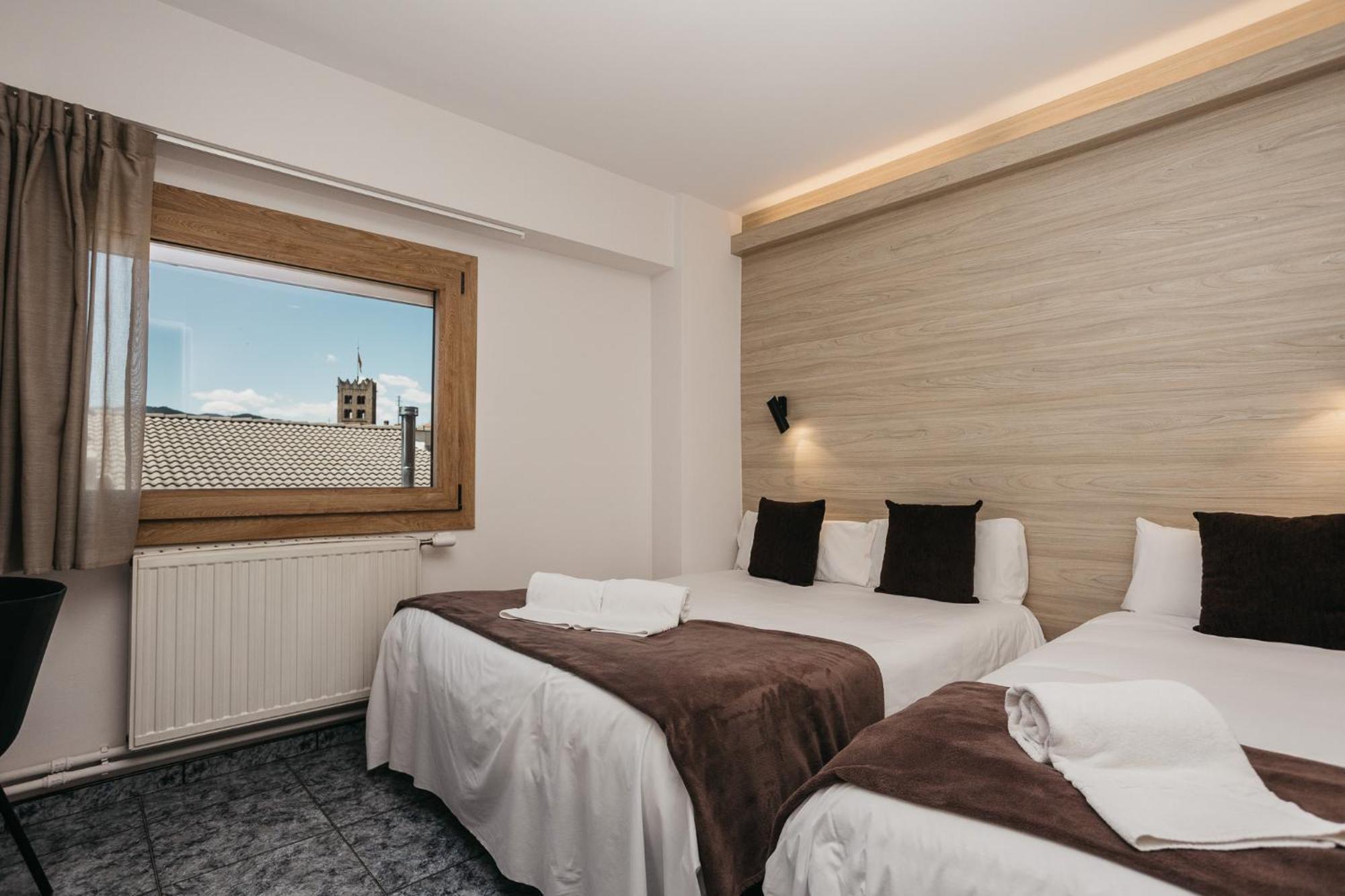 La Trobada Hotel Sport Ripoll Εξωτερικό φωτογραφία