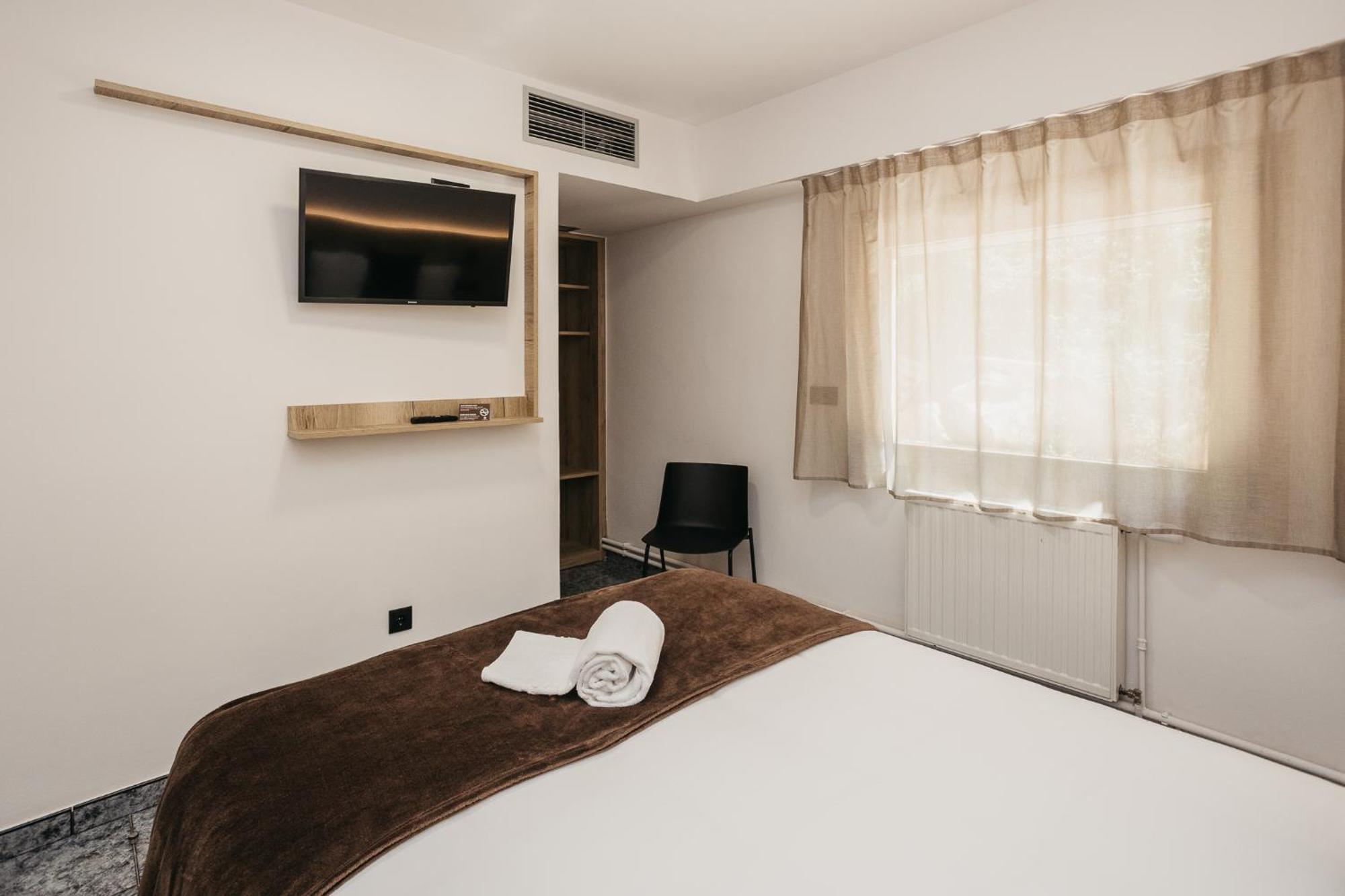 La Trobada Hotel Sport Ripoll Εξωτερικό φωτογραφία