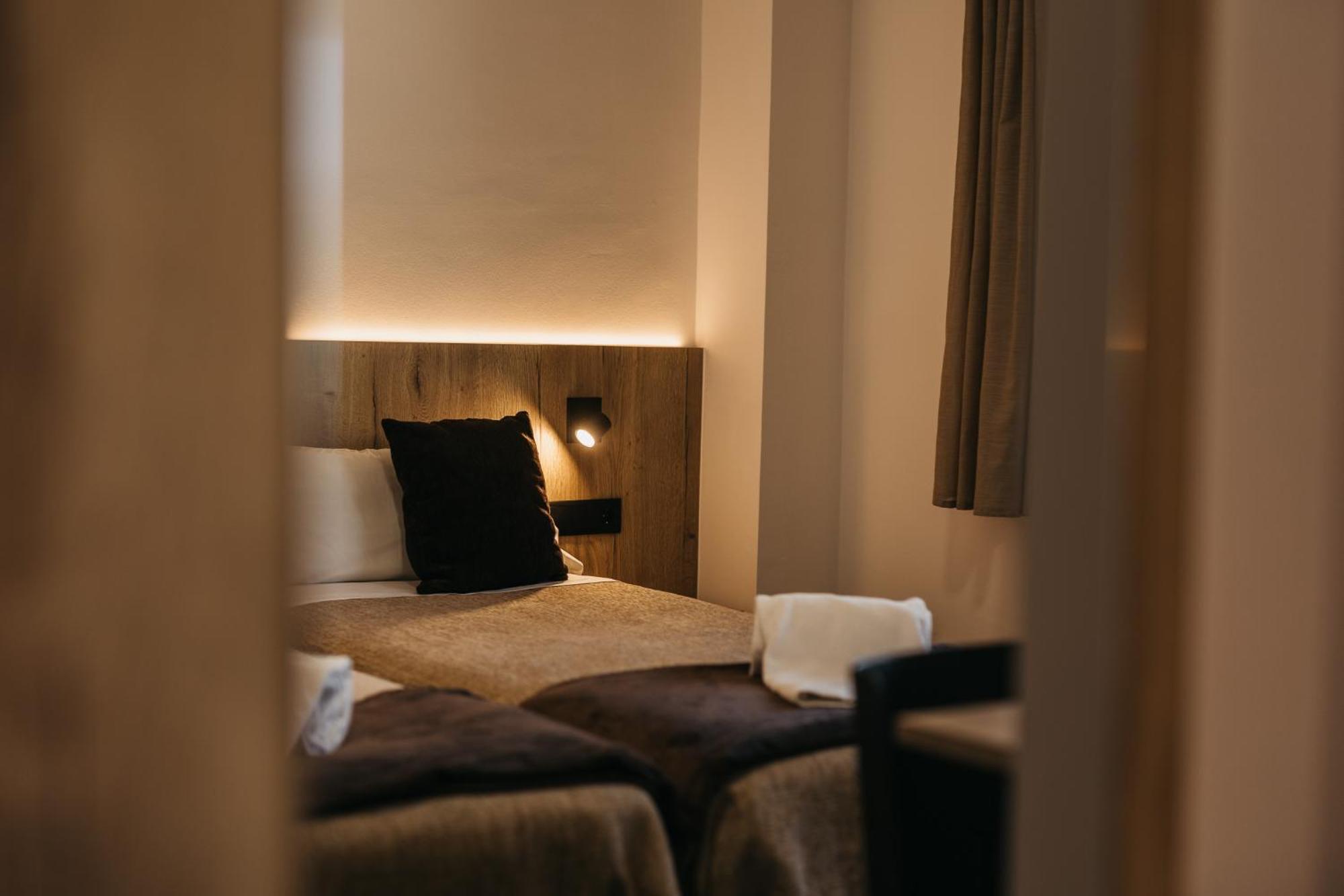 La Trobada Hotel Sport Ripoll Εξωτερικό φωτογραφία