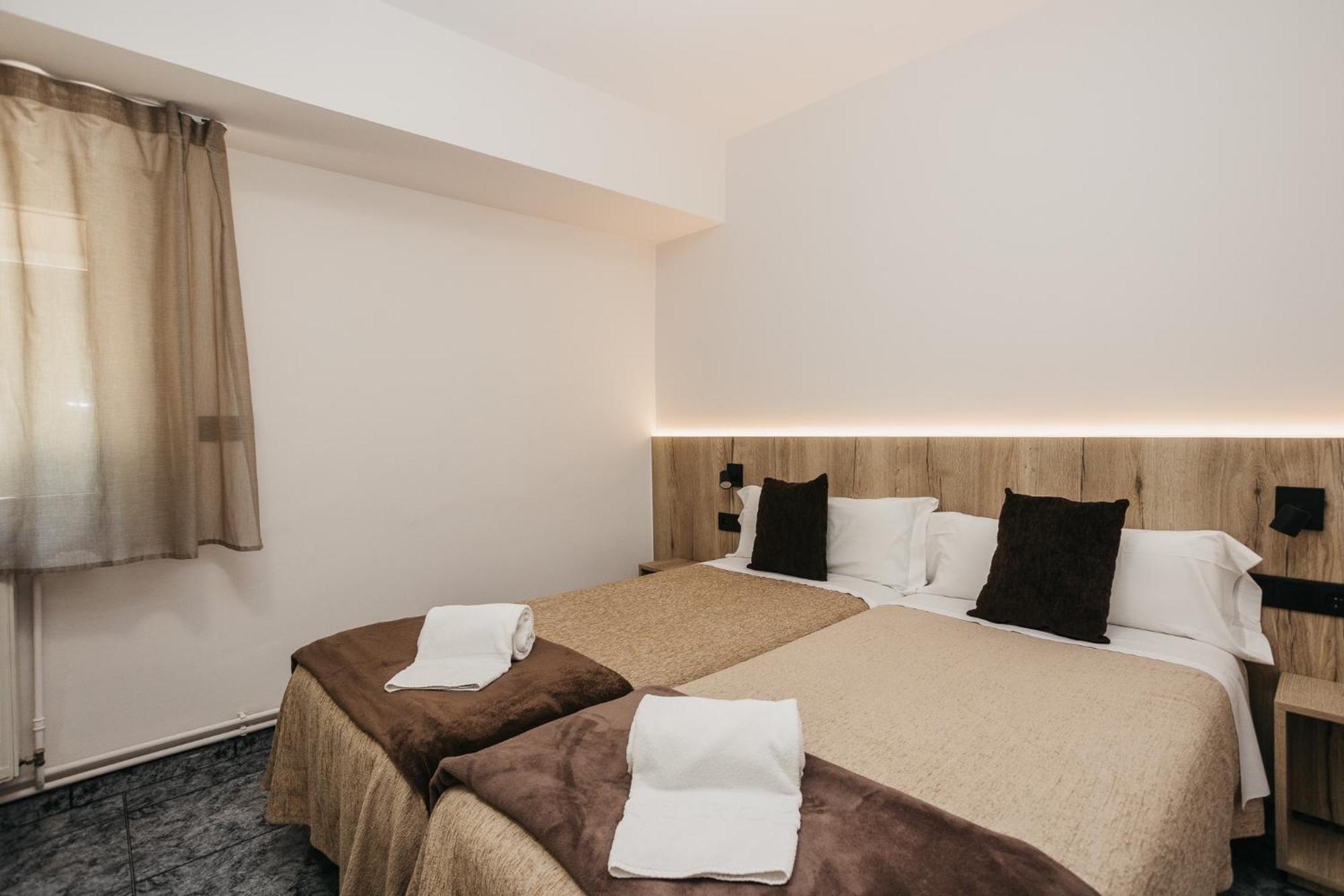 La Trobada Hotel Sport Ripoll Εξωτερικό φωτογραφία